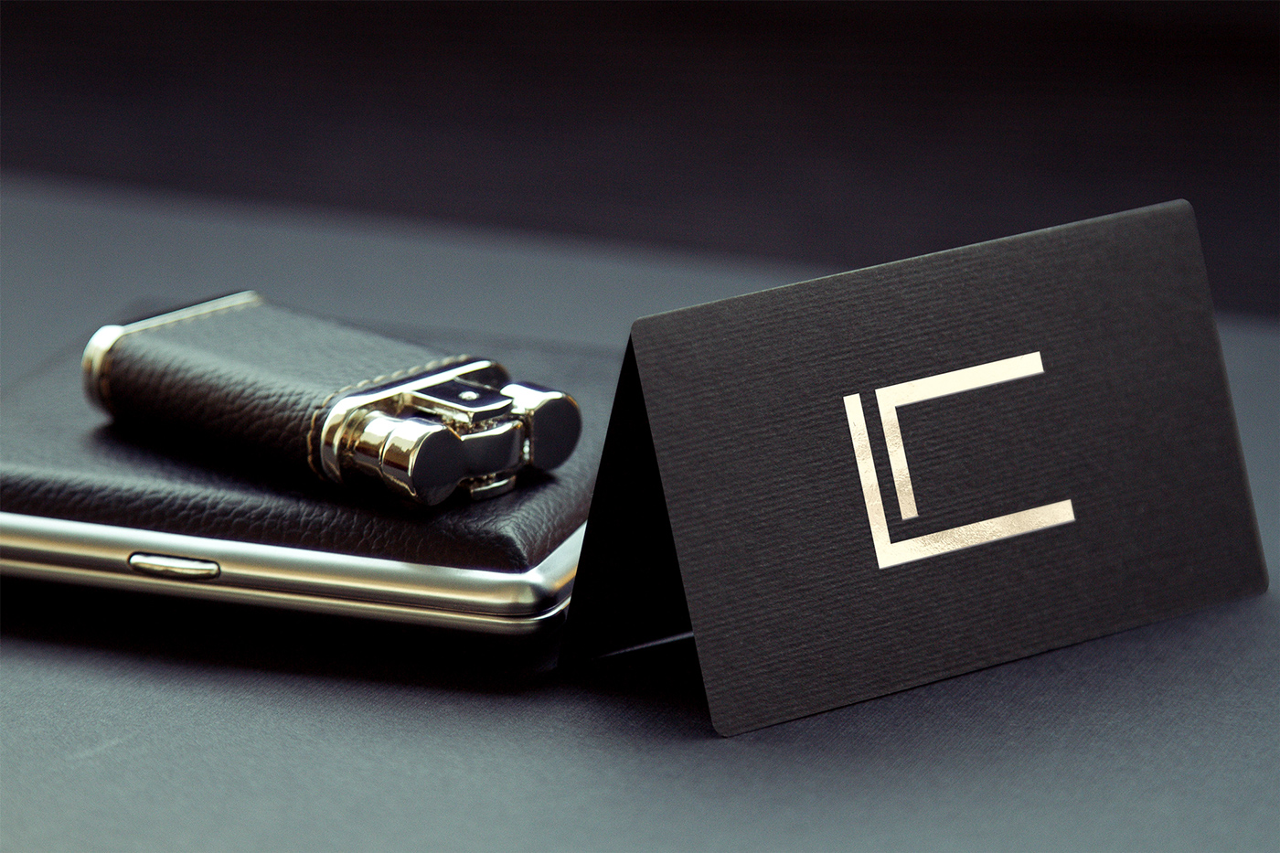 designer logo luxe